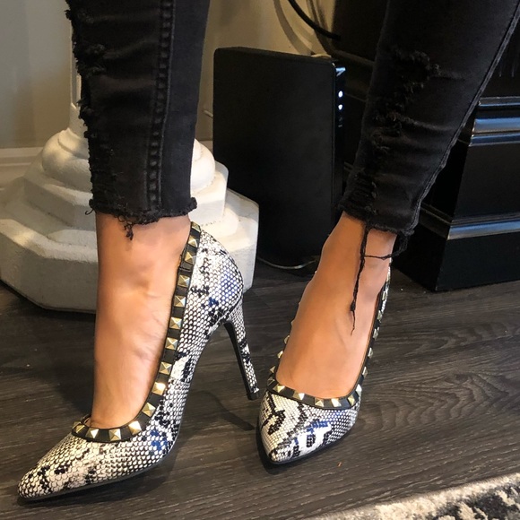 Shoes - Snake skin high heel shoes